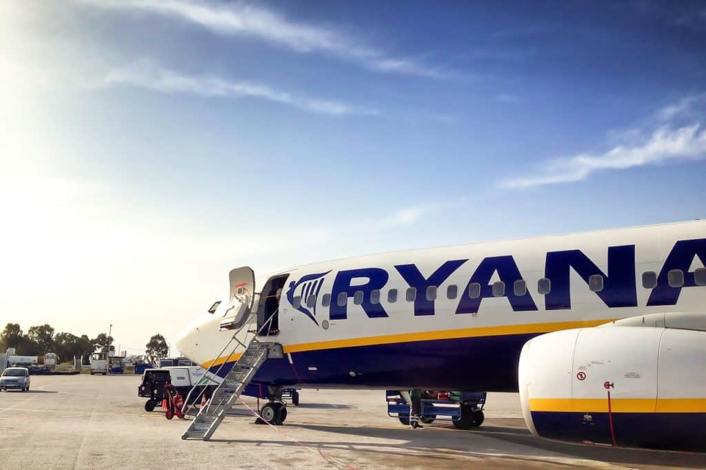 lie detector tests for airport baggage handlers, Ryanair